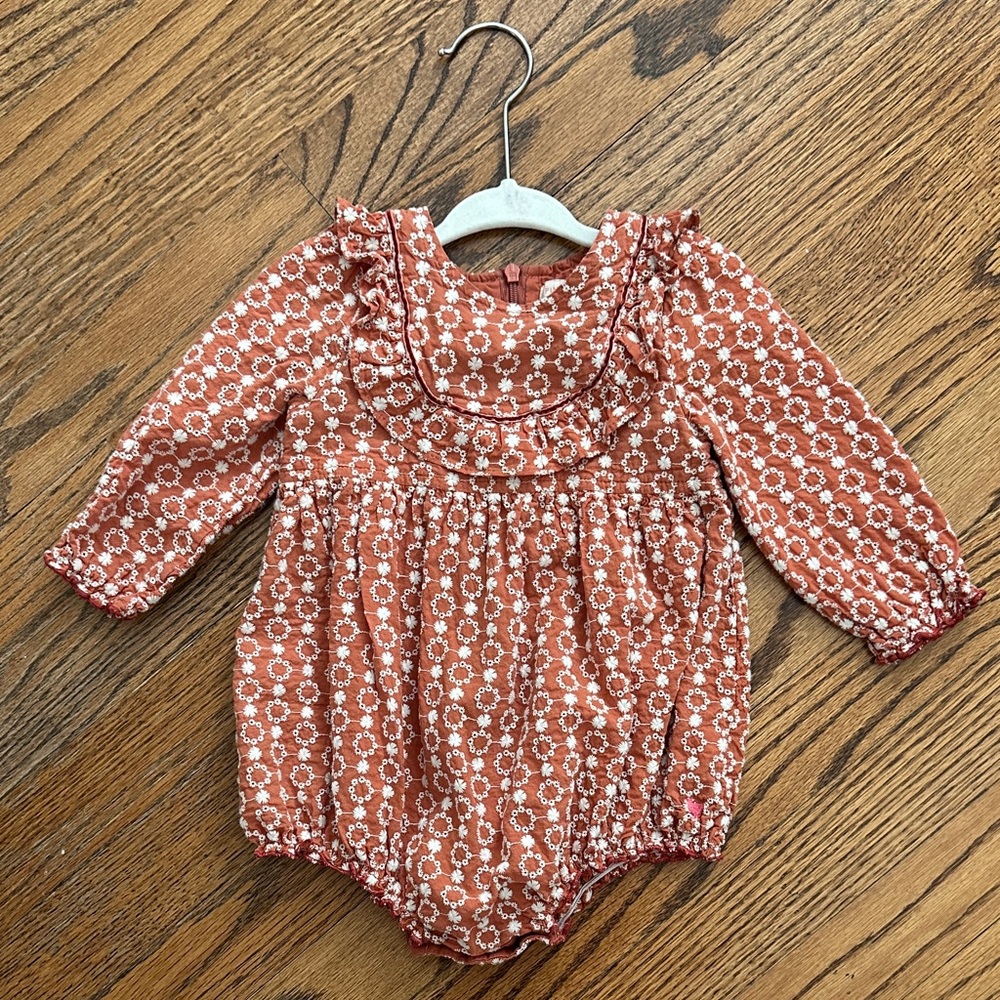 Pink Chicken Daisy Eyelet Eileen Bubble, Size 12/18 months